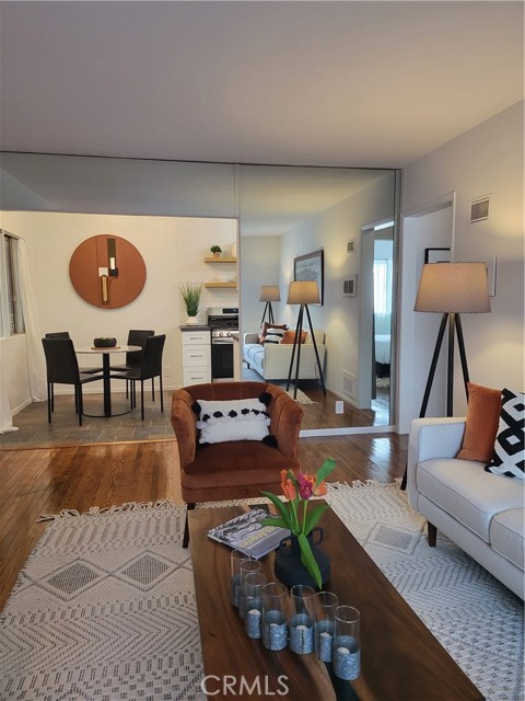 Detail Gallery Image 10 of 17 For 2135 E Florida St #2,  Long Beach,  CA 90814 - 1 Beds | 1 Baths