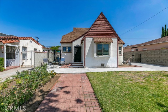 533 Hawthorne Street, Glendale CA: https://media.crmls.org/medias/85e5f716-4579-42fc-a9fc-f3d5b04769c2.jpg