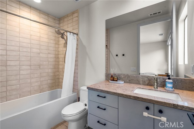 Detail Gallery Image 22 of 27 For 4524 N Ayla, Los Angeles,  CA 90041 - 3 Beds | 4 Baths