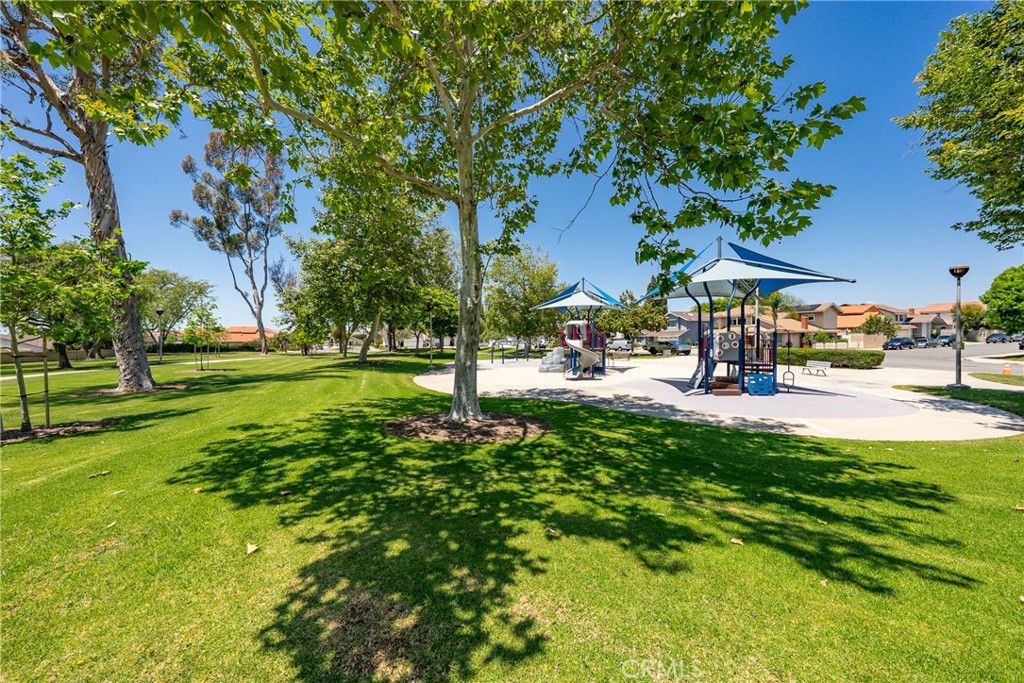 https://media.crmls.org/medias/85e67e6f-bbba-471d-bd7b-31d9f0fd19a1.jpg?preset=X-Large