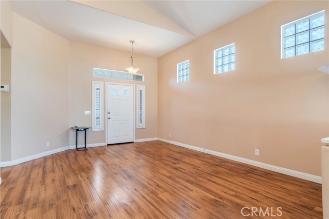 659 N Oxford Court, Orange CA: https://media.crmls.org/medias/85e6c1de-a535-4644-bcb2-42ea48a16a24.jpg