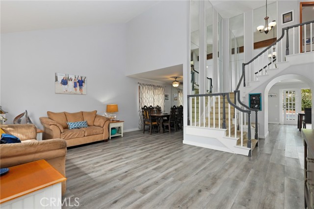 Detail Gallery Image 3 of 32 For 14422 Birmingham Dr, Westminster,  CA 92683 - 3 Beds | 3 Baths