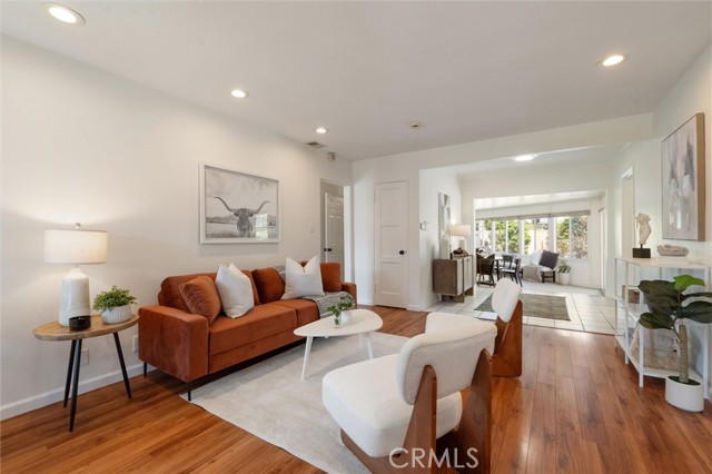 2370 Argonne Avenue, Long Beach CA: https://media.crmls.org/medias/85e7f810-2eb4-4769-94ca-d279acf5d72b.jpg