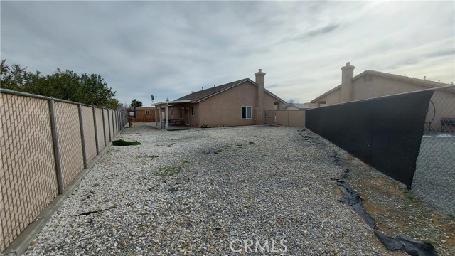 Detail Gallery Image 19 of 24 For 16124 Holly Ridge Ct, Victorville,  CA 92395 - 3 Beds | 2 Baths