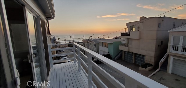 212 41st Street, Manhattan Beach, California 90266, 3 Bedrooms Bedrooms, ,1 BathroomBathrooms,Residential,Sold,41st Street,SB22068683