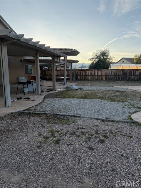 Detail Gallery Image 3 of 13 For 13817 Coolidge, Oak Hills,  CA 92344 - 3 Beds | 2 Baths