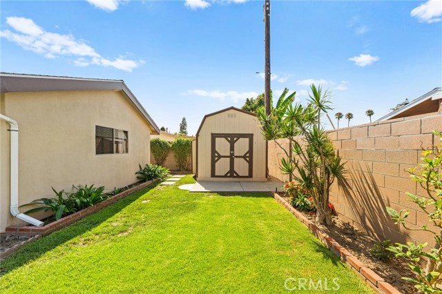 6051 Santa Barbara Avenue, Garden Grove CA: https://media.crmls.org/medias/85ea45ac-1df6-4c38-8667-3addeb4976cf.jpg