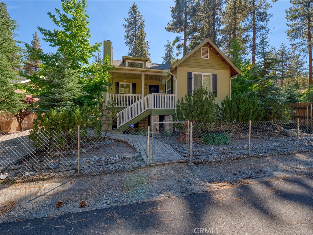 1879 Outer Hwy 2, Wrightwood, CA 92397