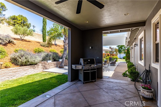 98 Nutwood Circle, Paso Robles CA: https://media.crmls.org/medias/85eb61ad-3074-4257-8424-1c24f642b01c.jpg