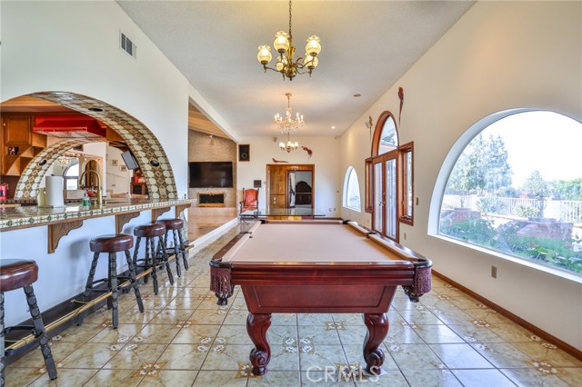 Detail Gallery Image 20 of 75 For 1233 Coronet Dr, Riverside,  CA 92506 - 5 Beds | 4/2 Baths