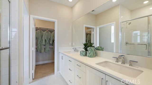 Detail Gallery Image 12 of 24 For 27537 Grand Fir Way, Valencia,  CA 91381 - 2 Beds | 2/1 Baths