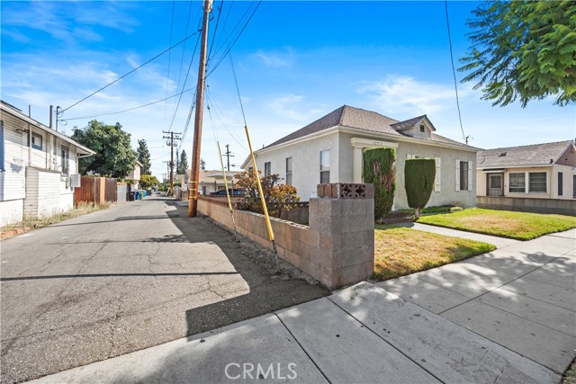 Detail Gallery Image 3 of 53 For 12512 Broadway, Whittier,  CA 90601 - – Beds | – Baths