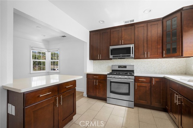 2930 Mayfrield Avenue, La Crescenta CA: https://media.crmls.org/medias/85ec7974-8cd0-45a6-9280-0f560d158f7b.jpg