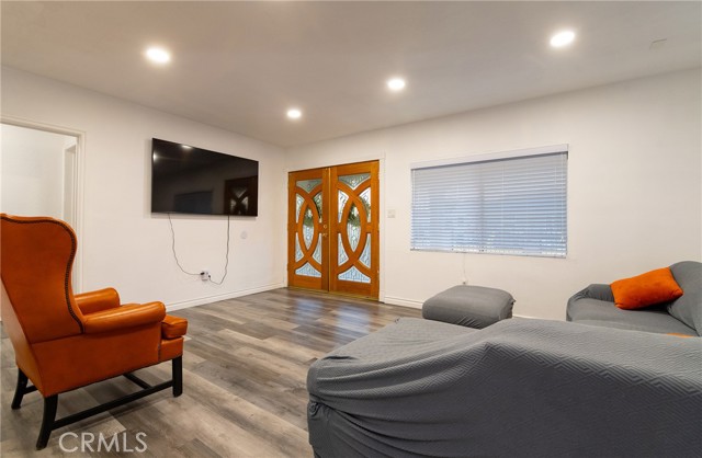 Detail Gallery Image 8 of 27 For 3980 Platt, Lynwood,  CA 90262 - 4 Beds | 2 Baths