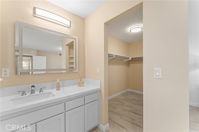2095 Wetstone Court, Thousand Oaks CA: https://media.crmls.org/medias/85ecdd95-67c6-4662-89b7-b7a2cb9f3ae2.jpg