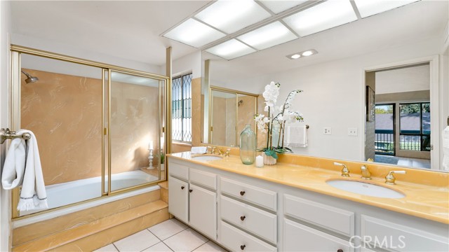 Detail Gallery Image 21 of 39 For 95 Lakeshore #51,  Irvine,  CA 92604 - 2 Beds | 2/1 Baths