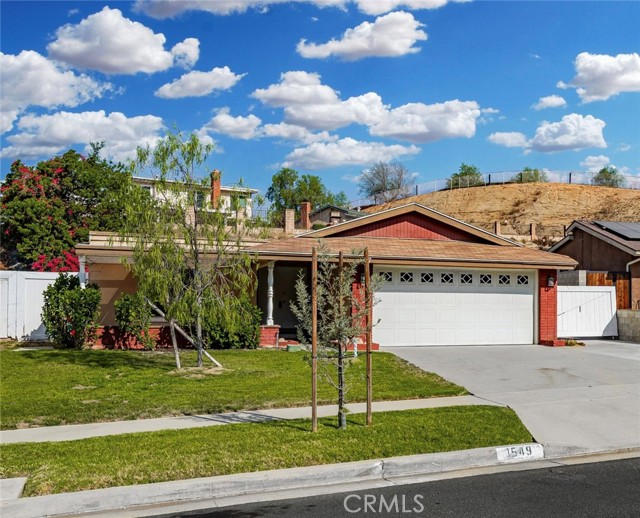 Detail Gallery Image 1 of 1 For 1549 Del Norte Dr, Corona,  CA 92879 - 3 Beds | 2 Baths