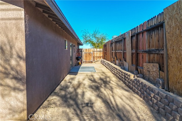 6264 Chia Avenue, 29 Palms, California 92277, 3 Bedrooms Bedrooms, ,2 BathroomsBathrooms,Single Family Residence,For Sale,Chia,JT24078752