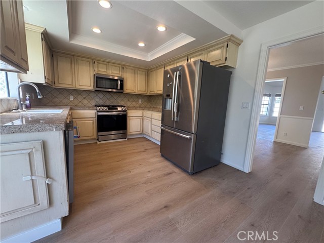 2714 Carnegie Lane, Redondo Beach CA: https://media.crmls.org/medias/85ef12ec-a97b-4b3d-9c2c-2c736834673a.jpg