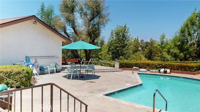 1354 Shadow Lane, Fullerton CA: https://media.crmls.org/medias/85ef21c2-96f8-45d2-9c51-ace99440d149.jpg