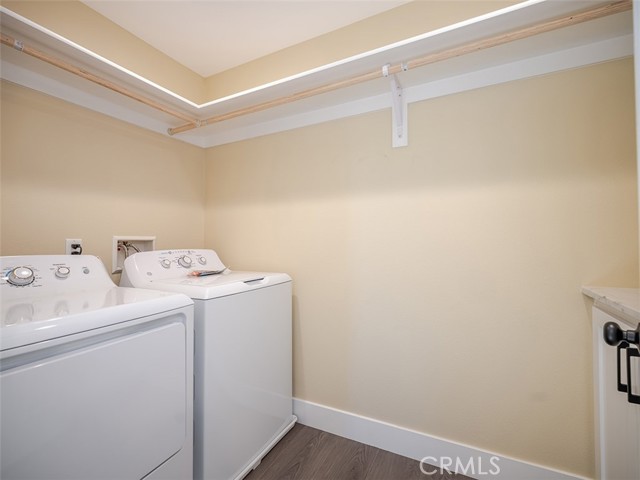 Detail Gallery Image 10 of 19 For 24743 Valley St #1,  Newhall,  CA 91321 - 3 Beds | 2/1 Baths