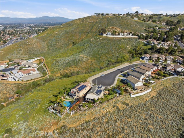 Detail Gallery Image 6 of 67 For 16123 Setting Sun Cir, Riverside,  CA 92503 - 3 Beds | 2/1 Baths