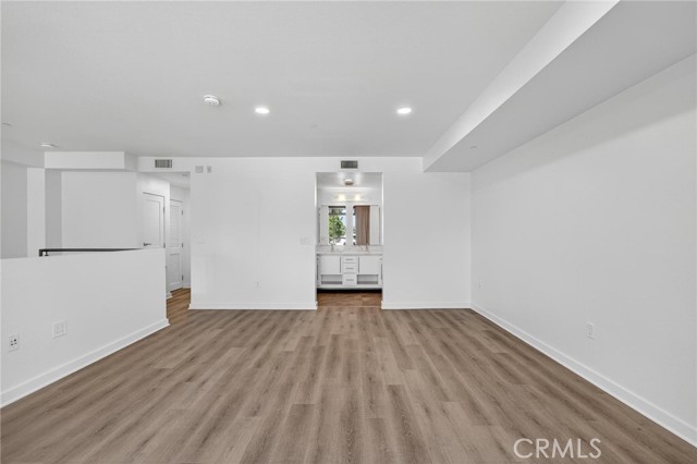 Detail Gallery Image 22 of 55 For 13045 Pacific Promenade #132,  Playa Vista,  CA 90094 - 1 Beds | 1/1 Baths