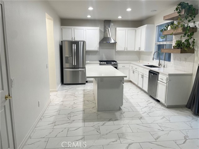 MLS# OC24038913