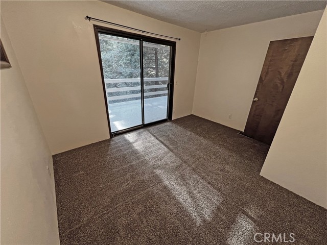 Detail Gallery Image 25 of 52 For 652 Knoll, Crestline,  CA 92325 - 3 Beds | 2/1 Baths