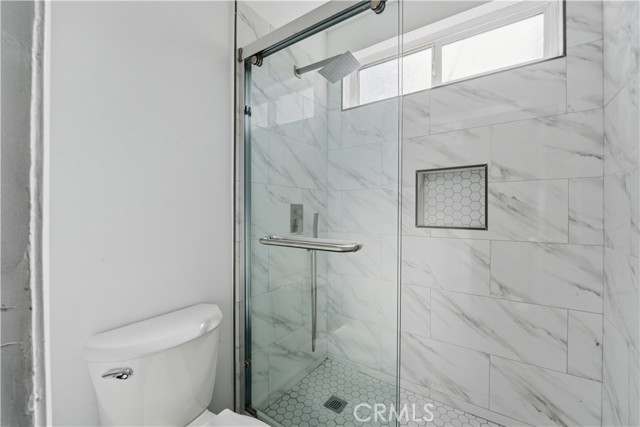 Detail Gallery Image 14 of 14 For 8659 Chestnut, South Gate,  CA 90280 - 2 Beds | 1 Baths