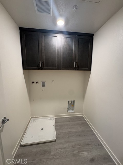 Detail Gallery Image 13 of 25 For 27861 Solitude, Moreno Valley,  CA 92555 - 4 Beds | 3/1 Baths