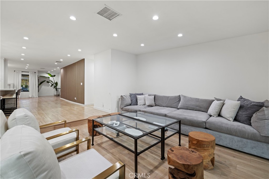 1521 N Columbus Avenue Glendale img 60