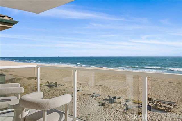 105 A Surfside Avenue, Surfside CA: https://media.crmls.org/medias/85f500cc-5ac2-44c6-8308-72787a540abf.jpg