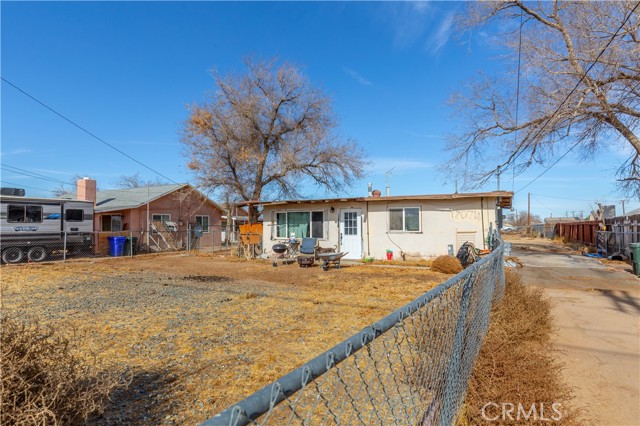 12074 Lee Ave, Adelanto, California 92301, 2 Bedrooms Bedrooms, ,1 BathroomBathrooms,Single Family Residence,For Sale,Lee Ave,IG25006540