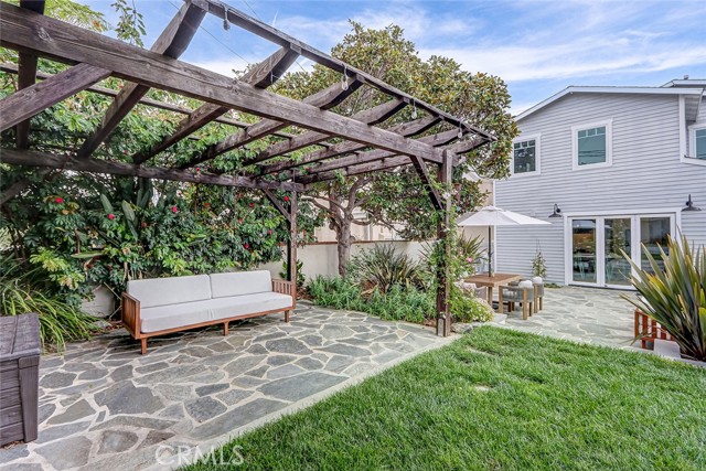 Detail Gallery Image 49 of 52 For 825 Center, El Segundo,  CA 90245 - 4 Beds | 3 Baths