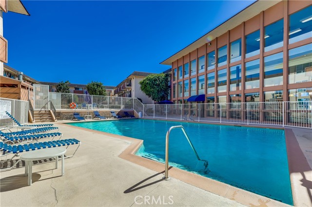 5585 E Pacific Coast, Long Beach CA: https://media.crmls.org/medias/85f67b3d-4ac8-4abf-a3cf-492ac1e71fa6.jpg