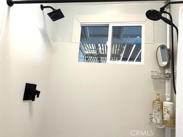 Detail Gallery Image 11 of 14 For 435 8th St, Hermosa Beach,  CA 90254 - 1 Beds | 1 Baths