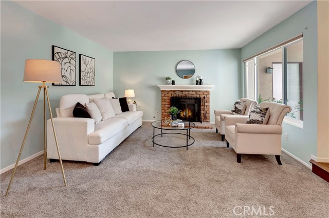 Detail Gallery Image 6 of 33 For 313 El Camino Ln, Placentia,  CA 92870 - 4 Beds | 2/1 Baths