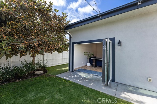 Detail Gallery Image 49 of 59 For 1707 10th St, Manhattan Beach,  CA 90266 - 4 Beds | 2/2 Baths