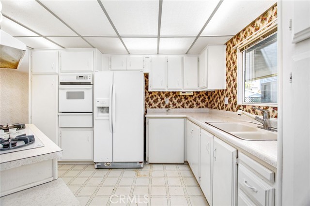 Detail Gallery Image 6 of 52 For 28925 Calle Alta, Murrieta,  CA 92563 - 2 Beds | 2 Baths