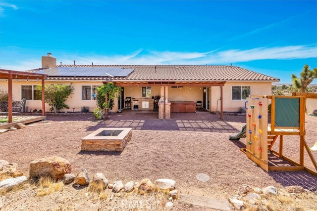 5115 Warren Vista Avenue, Yucca Valley CA: https://media.crmls.org/medias/85f8bfa7-36d6-4a62-83db-7a85a779d183.jpg