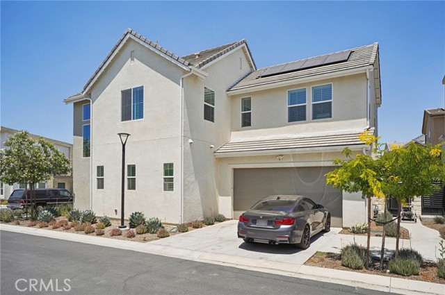 27008 Declaration Road, Valencia CA: https://media.crmls.org/medias/85f9284d-a85f-431a-a8c2-442fa9ac54d3.jpg
