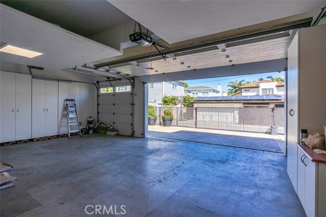 Detail Gallery Image 56 of 74 For 508 Westminster Ave, Newport Beach,  CA 92663 - 5 Beds | 5/1 Baths