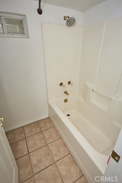 Detail Gallery Image 28 of 37 For 17740 Granada Dr, Victorville,  CA 92395 - 3 Beds | 2 Baths