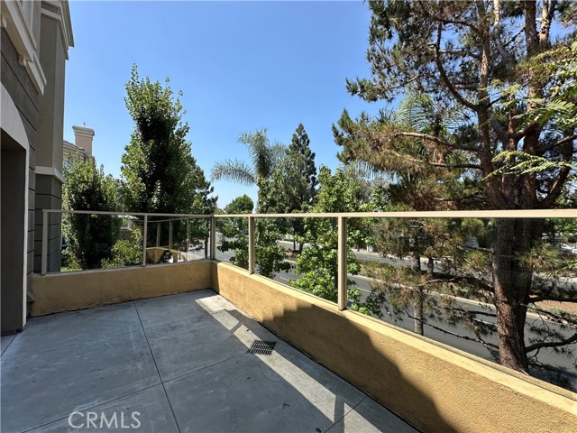 3409 S Main Street, Santa Ana CA: https://media.crmls.org/medias/85fa906b-99af-4409-b523-c9eaf5867df3.jpg