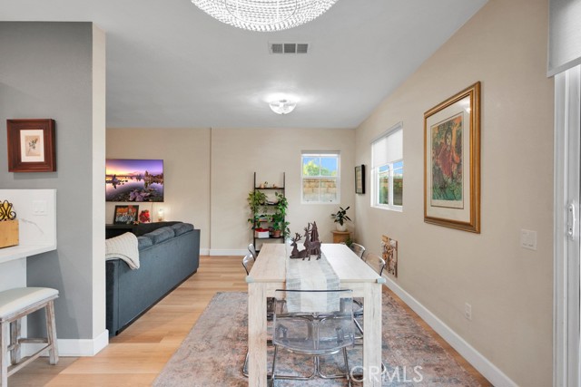 20022 Satsuma, Saugus CA: https://media.crmls.org/medias/85fa9b65-a770-4c88-837c-285dc736070f.jpg