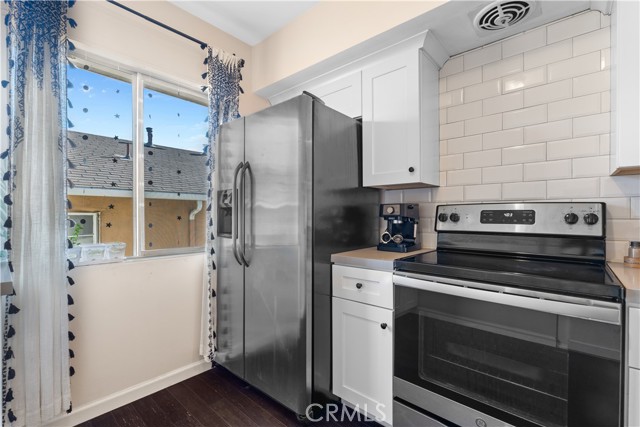 Detail Gallery Image 9 of 24 For 312 N Louise St #210,  Glendale,  CA 91206 - 2 Beds | 2 Baths