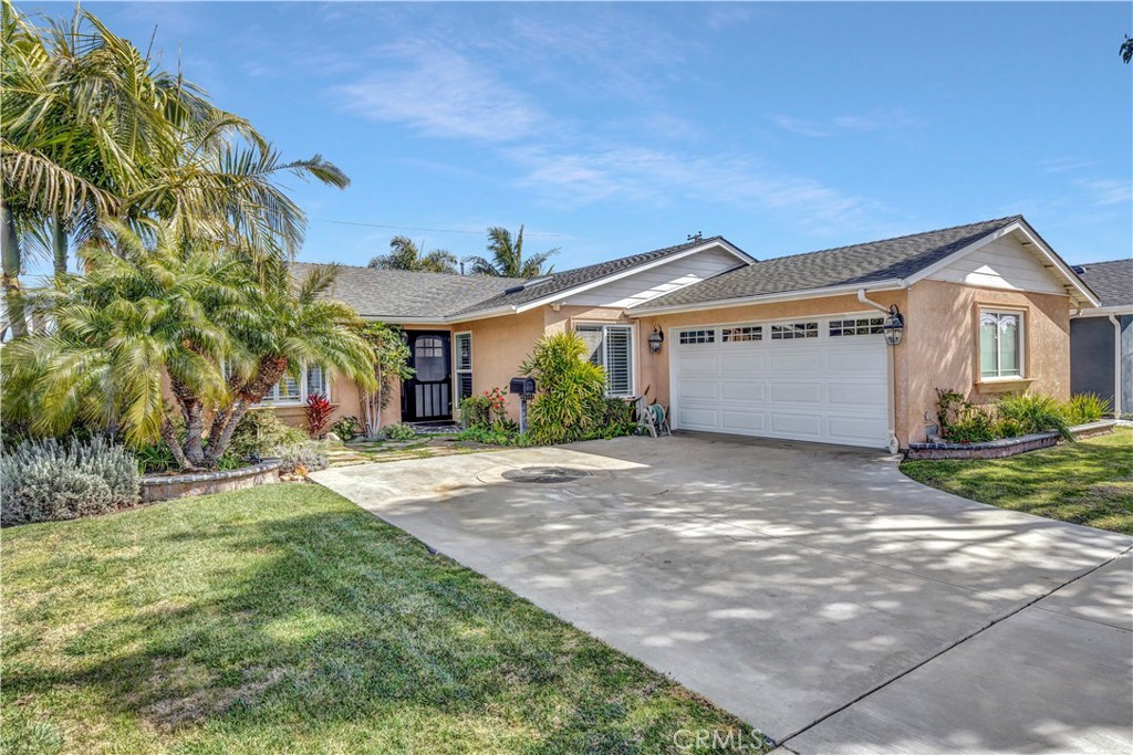 16352 Bayshore Lane, Huntington Beach, CA 92649