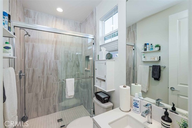 Detail Gallery Image 23 of 57 For 1232 E Providence, Placentia,  CA 92870 - 4 Beds | 4 Baths