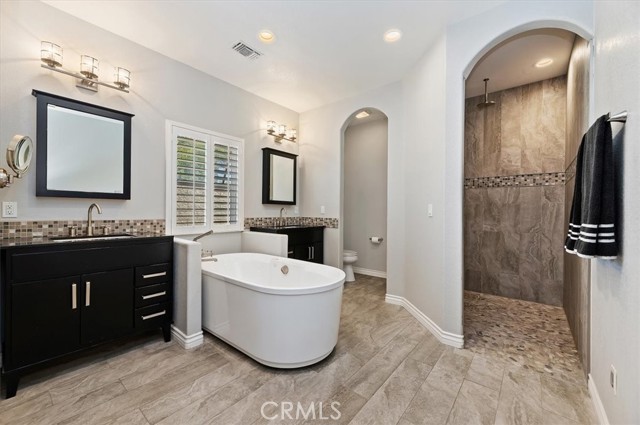 Detail Gallery Image 45 of 67 For 2757 Palmetto Ln, Corona,  CA 92881 - 5 Beds | 4/2 Baths